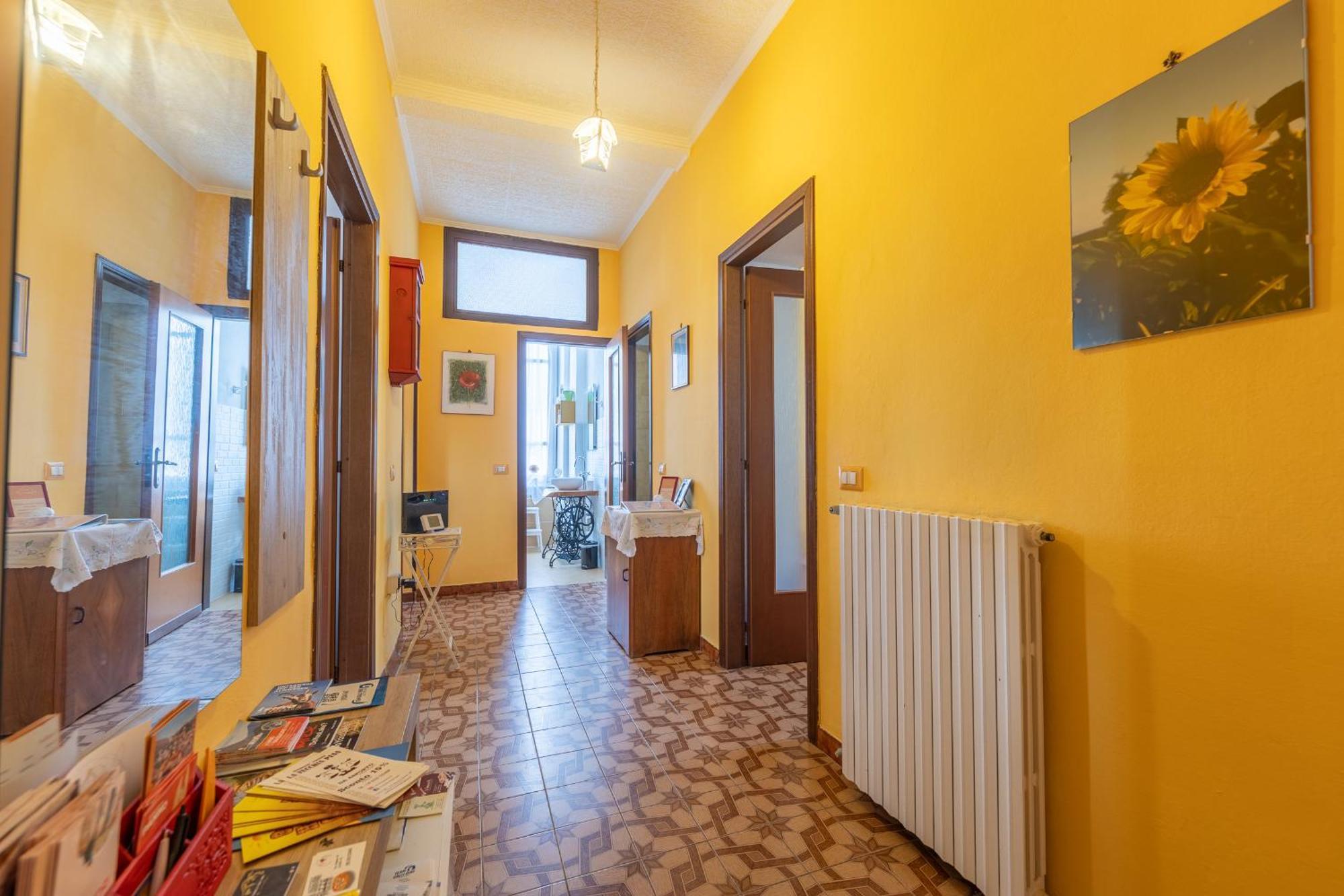Casa Vacanza Dimora Vincenza Luino Eksteriør bilde